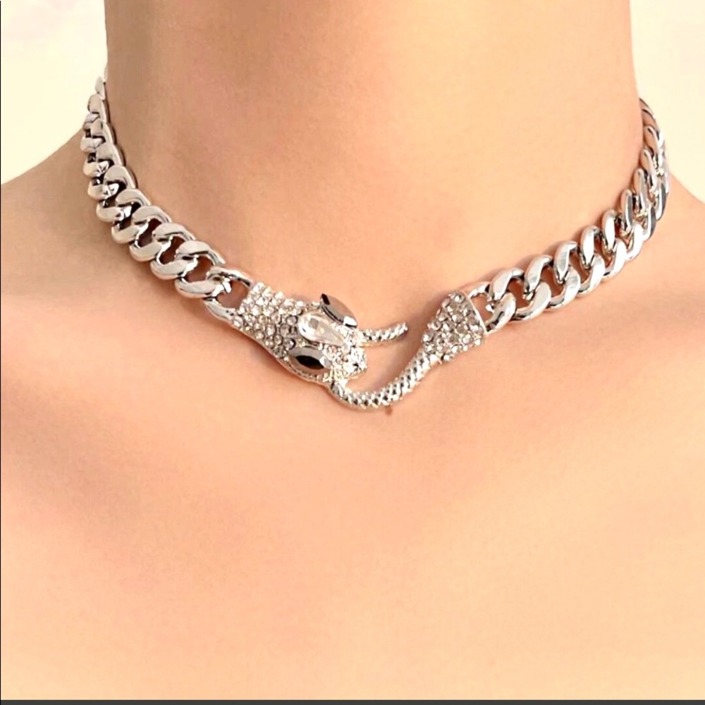 Necklace Rhinestone Snake Decor Chain Silver New
